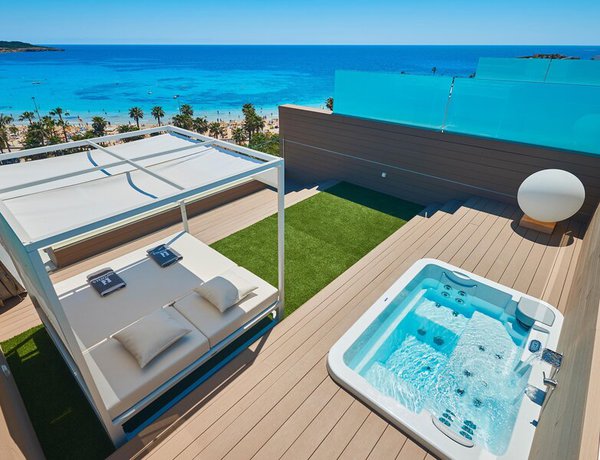 Imagen de los interiores del Hotel Hipotels Mediterr&aacute;neo - Adults Only. Foto 15