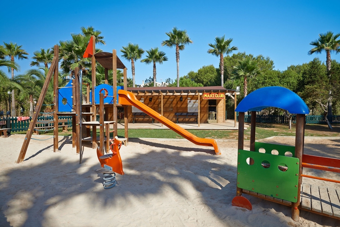 Imagen de los exteriores del Hotel Hipotels Mediterraneo Club. Foto 17