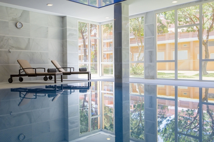 Imagen de la piscina del Hotel Hipotels Playa La Barrosa - Adults Only. Foto 21