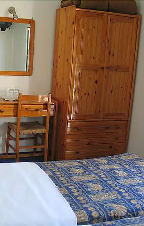Imagen de la habitación del Hotel Hippocampus, Aegina. Foto 7
