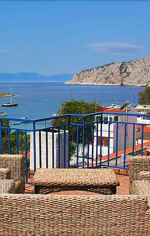 Imagen de los exteriores del Hotel Hippocampus, Aegina. Foto 9