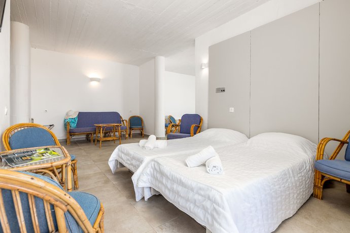 Imagen de la habitación del Hotel Hippocampus, Livadia. Foto 7