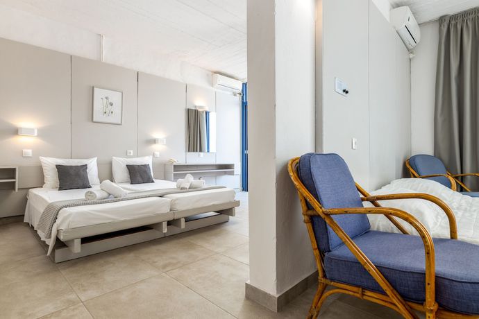 Imagen de la habitación del Hotel Hippocampus, Livadia. Foto 8