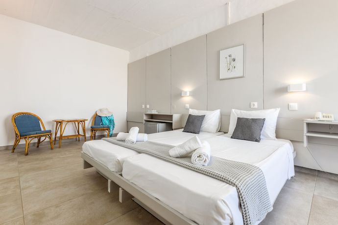 Imagen de la habitación del Hotel Hippocampus, Livadia. Foto 11