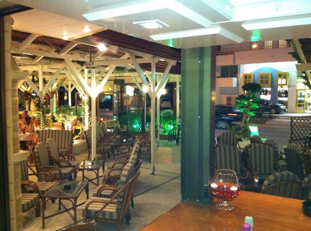 Imagen del bar/restaurante del Hotel Hippocampus, Rodas. Foto 5