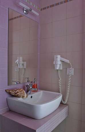 Imagen de la habitación del Hotel Hippocampus, Santorini. Foto 13