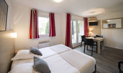 Imagen de la habitación del Hotel Hippotel. Foto 13