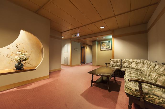 Imagen de los interiores del Hotel Hiratakan. Foto 15