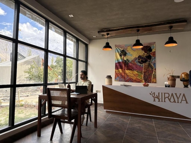 Imagen de los interiores del Hotel Hiraya Resort Hunza. Foto 16