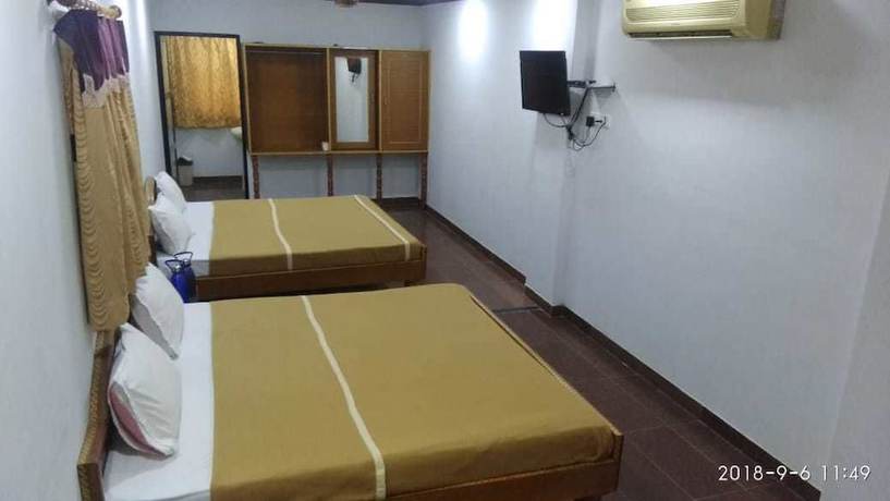 Imagen de la habitación del Hotel Hiriz Dollar. Foto 16