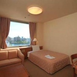 Imagen de la habitación del Hotel Hiroshima City Bunka Koryu Kaikan. Foto 3