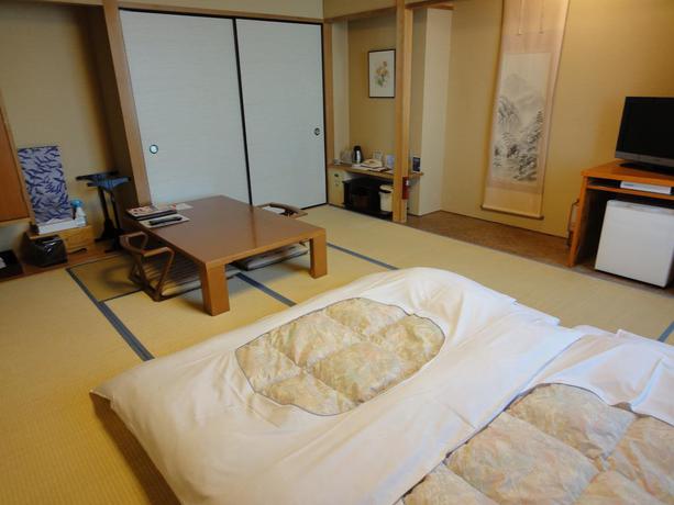 Imagen de la habitación del Hotel Hiroshima City Bunka Koryu Kaikan, Hiroshima. Foto 4