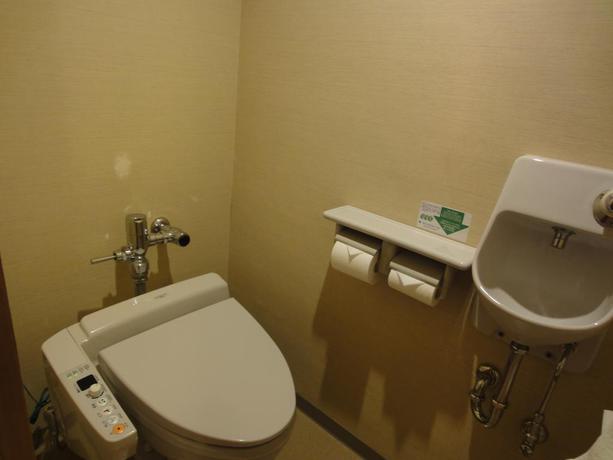 Imagen general del Hotel Hiroshimashi Bunka Koryu Kaikan. Foto 2