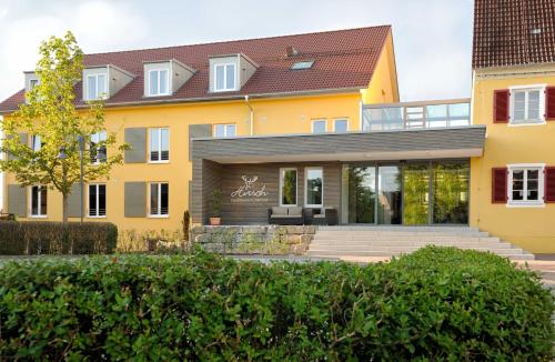 Imagen general del Hotel Hirsch - Das Ellwanger Landhotel. Foto 2