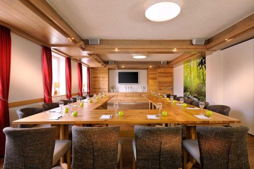 Imagen general del Hotel Hirsch - Das Ellwanger Landhotel. Foto 3