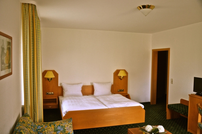 Imagen de la habitación del Hotel Hirsch, Freudenstadt. Foto 8