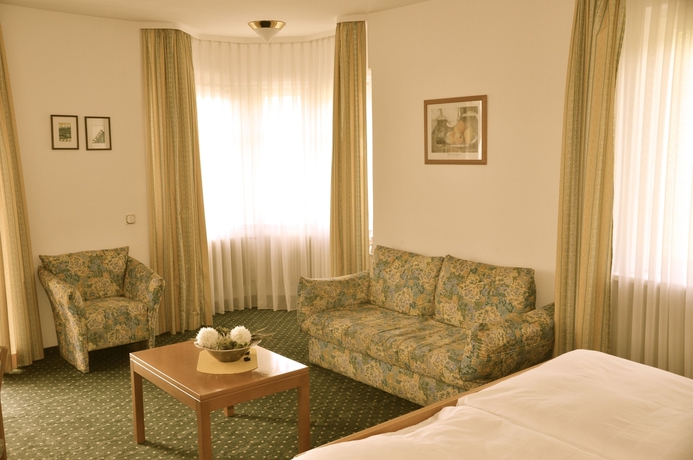 Imagen de la habitación del Hotel Hirsch, Freudenstadt. Foto 9