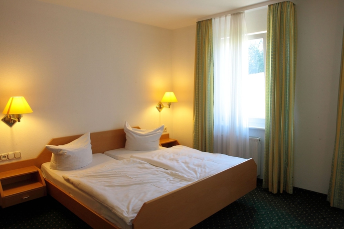 Imagen de la habitación del Hotel Hirsch, Freudenstadt. Foto 11