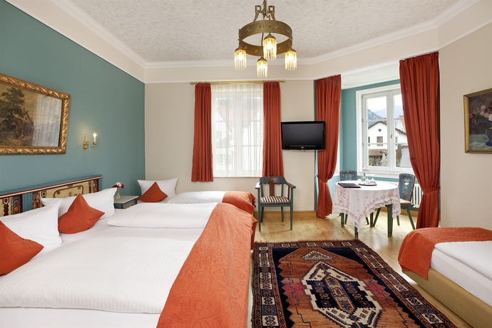 Imagen de la habitación del Hotel Hirsch, Fussen. Foto 3