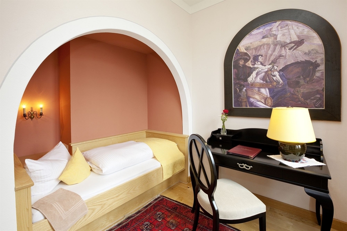 Imagen de la habitación del Hotel Hirsch, Fussen. Foto 4