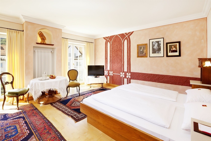 Imagen de la habitación del Hotel Hirsch, Fussen. Foto 6