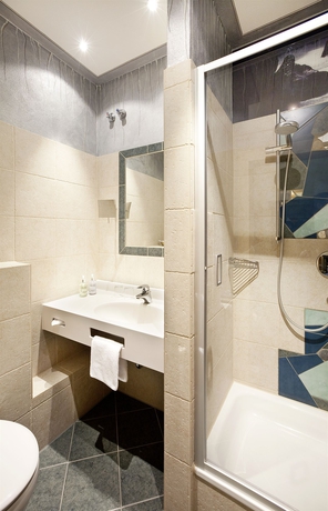 Imagen de la habitación del Hotel Hirsch, Fussen. Foto 12