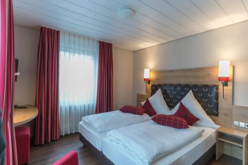 Imagen de la habitación del Hotel Hirsch, Kehl. Foto 2