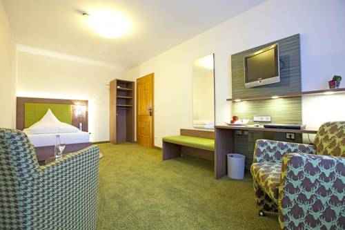 Imagen de la habitación del Hotel Hirsch, Leonberg. Foto 2
