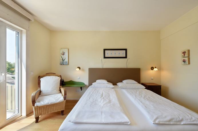 Imagen de la habitación del Hotel Hirschen, Friburgo. Foto 12