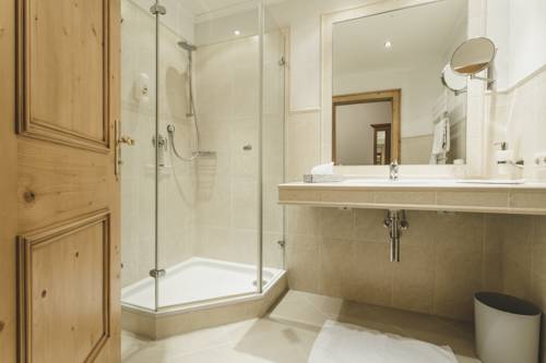 Imagen de la habitación del Hotel Hirschen, Silbertal. Foto 6