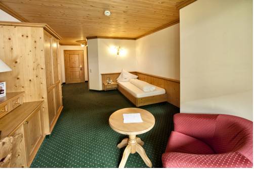 Imagen de la habitación del Hotel Hirschen, Silbertal. Foto 11