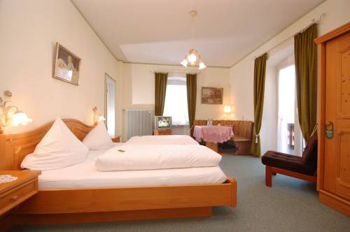Imagen de la habitación del Hotel Hirschen, St. Peter. Foto 8