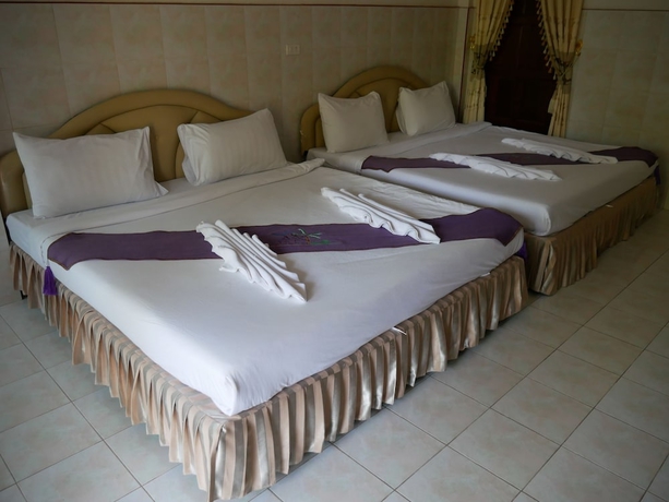 Imagen de la habitación del Hotel Hirun Grand. Foto 2