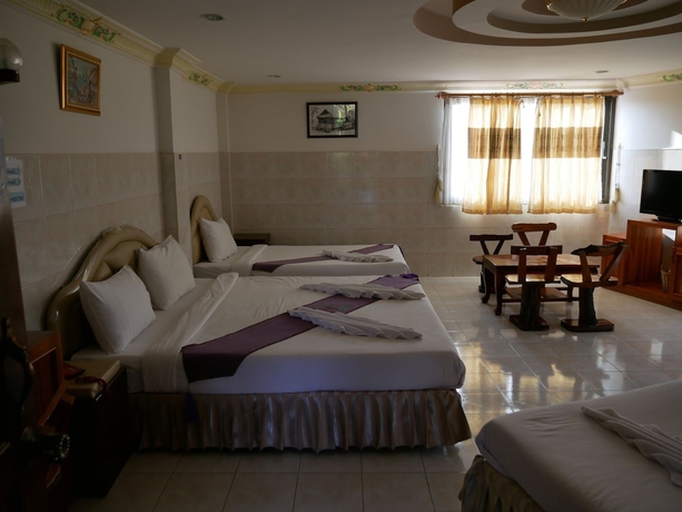 Imagen de la habitación del Hotel Hirun Grand. Foto 7