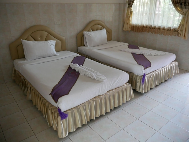Imagen de la habitación del Hotel Hirun Grand. Foto 8