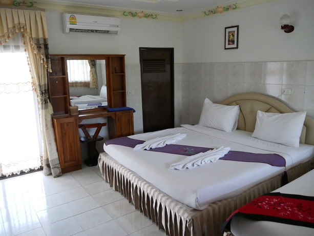 Imagen de la habitación del Hotel Hirun Grand. Foto 11