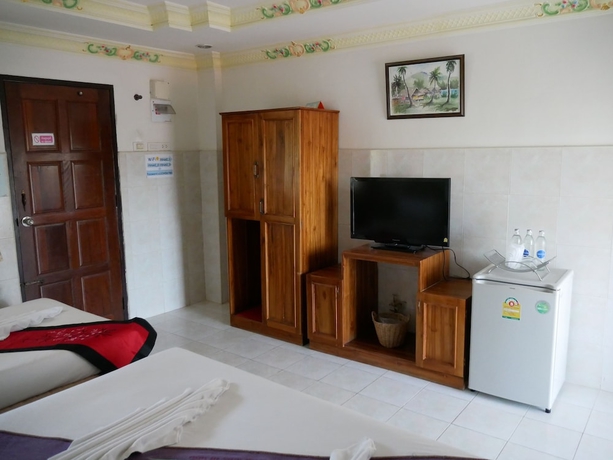Imagen de la habitación del Hotel Hirun Grand. Foto 18