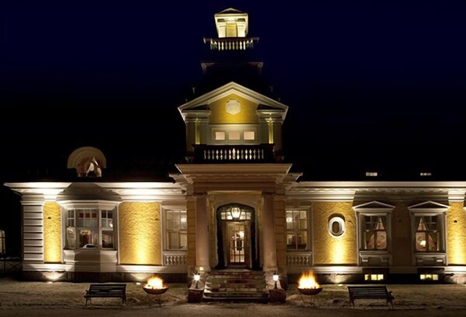 Imagen de los exteriores del Hotel Hirvihaaran Kartano. Foto 15