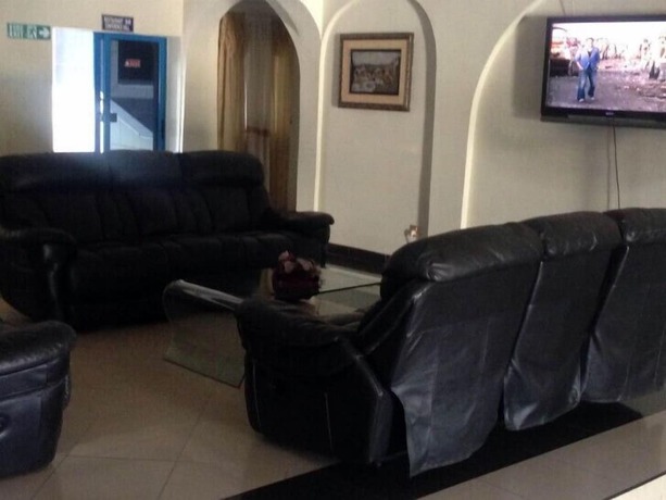 Imagen de los interiores del Hotel His Royal Vico. Foto 18