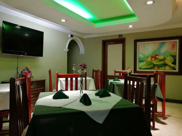 Imagen del bar/restaurante del Hotel Hisca. Foto 2