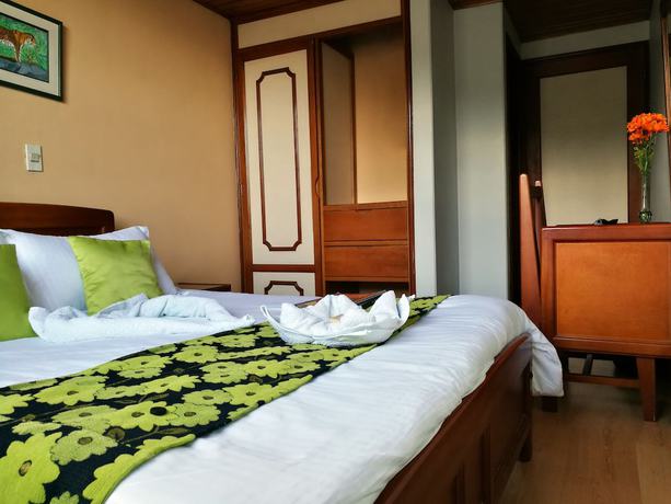 Imagen de la habitación del Hotel Hisca. Foto 8