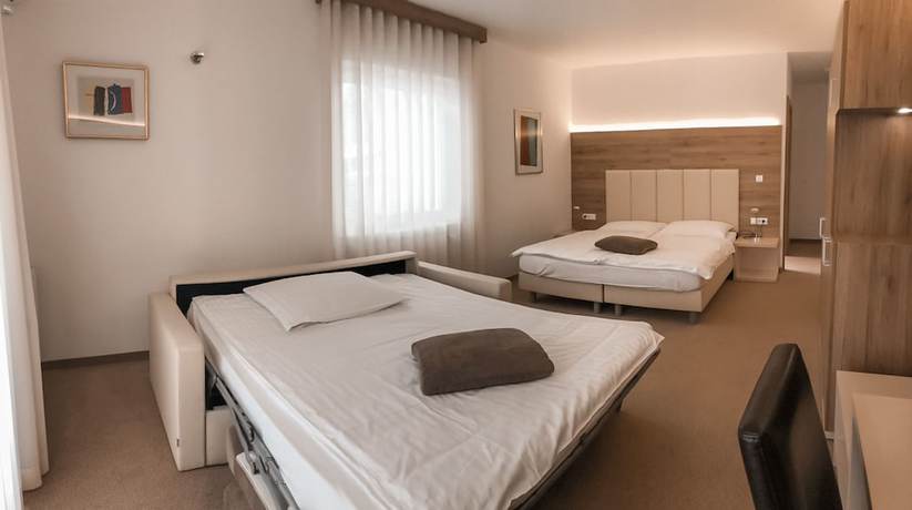 Imagen de la habitación del Hotel Hi&scaron;a Ale&scaron;. Foto 13