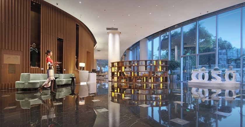 Imagen de los interiores del Hotel Hisilk Artwork Center Fliport Coso. Foto 15