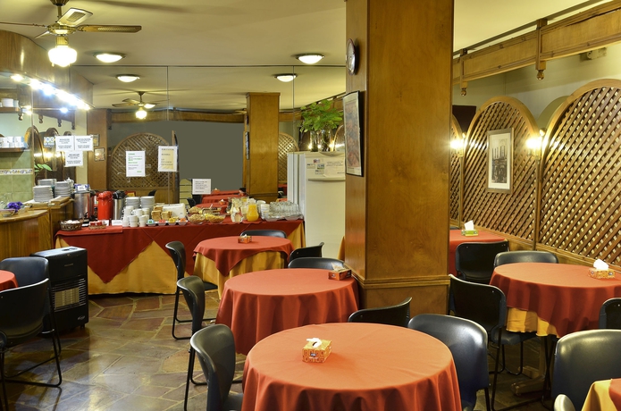 Imagen del bar/restaurante del Hotel Hispano, Montevideo. Foto 2