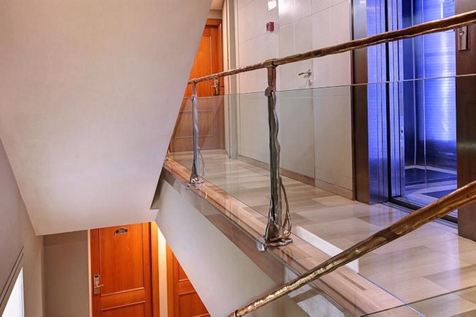 Imagen general del Hotel Hispanos 7 Suiza. Foto 12