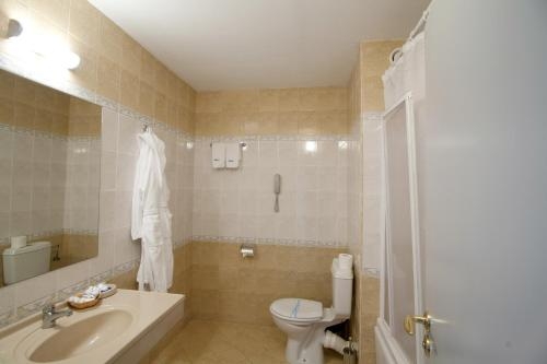 Imagen de la habitación del Hotel Hissar Spa. Foto 8