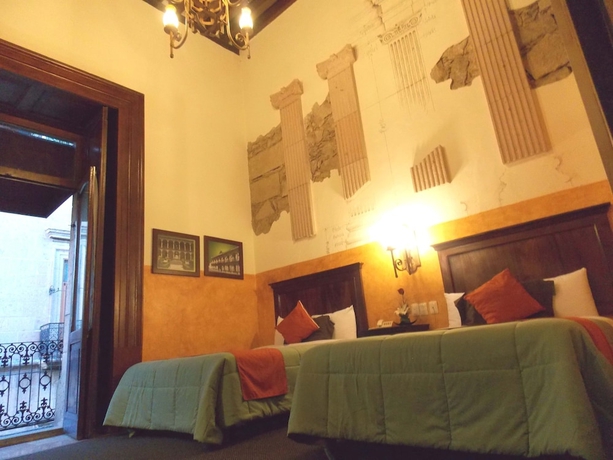Imagen de la habitación del Hotel Historia. Foto 3