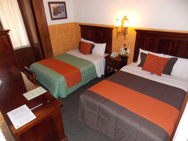Imagen de la habitación del Hotel Historia. Foto 4