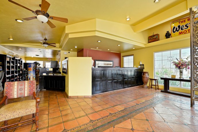 Imagen de los interiores del Hotel Historic Coronado Motor Hotel by OYO. Foto 19