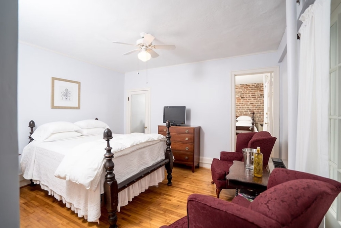 Imagen de la habitación del Hotel Historic General Lewis Inn. Foto 2